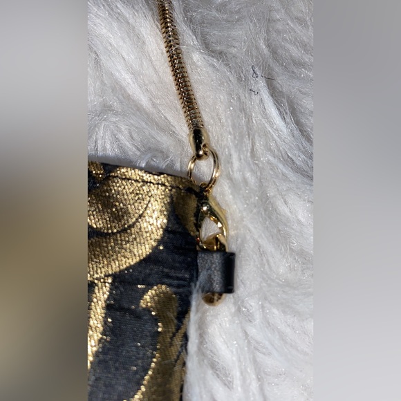 Steve Madden Carolyn Floral Crossbody Mini Bag Phone - Picture 8 of 9